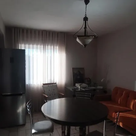 Couette-café Dinamo Elbasan