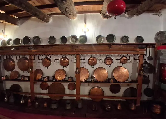 Dinamo Couette-café Elbasan